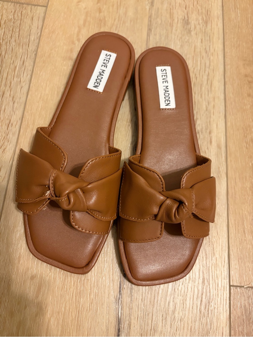 Steve Madden Cognac Lea Leather Knot Slide 8 NWT